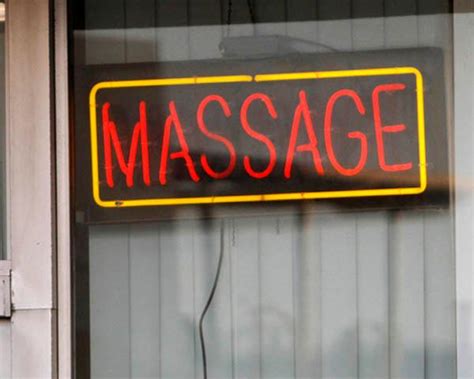 erotic-massage San-Lorenzo
